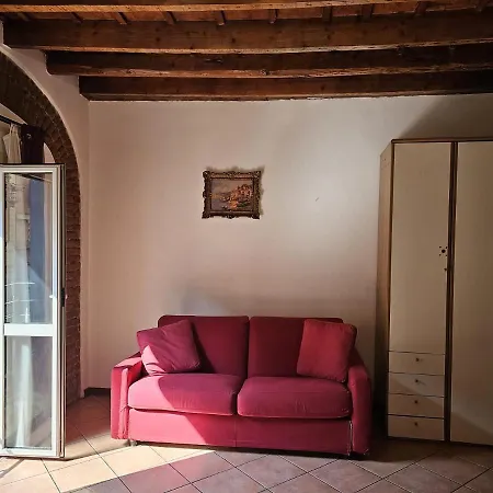 Romantica Sarpi *